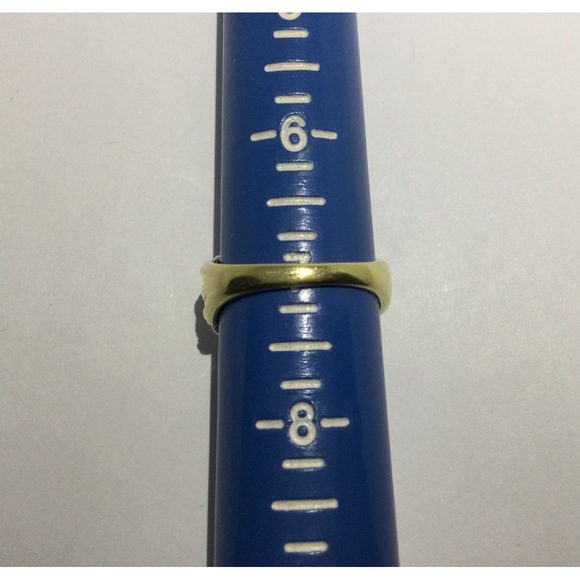 18K Gold Diamond Accent Ring - Picture 11 of 12